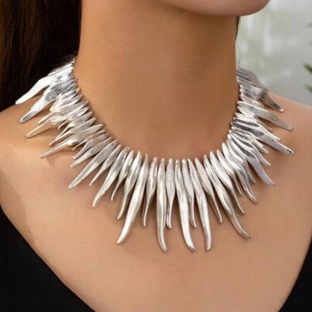 Zara silver-tone pieces, sunburst, multi-strap choker necklace - Picture 7 of 7